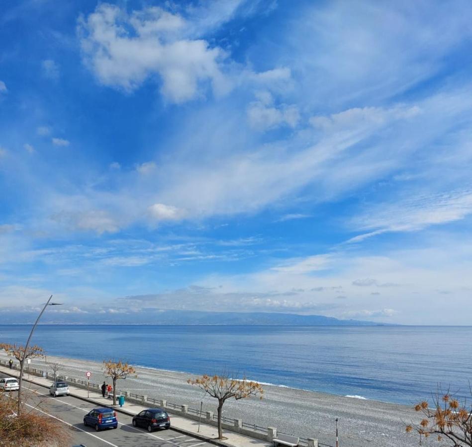 Blue Sicily Apartment Roccalumera Εξωτερικό φωτογραφία